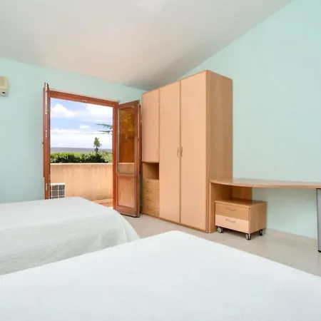 Vittoria By Interhome * Valderice